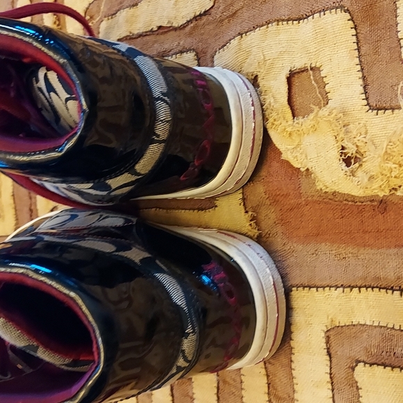 Coach sneakers, black and cream, size 8.5 - Picture 4 of 7